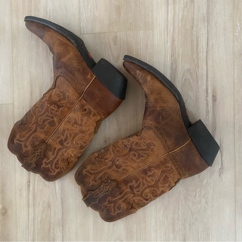 Justin Boots Brown Embroidered Leather Western Heeled Boots - Picture 2 of 7